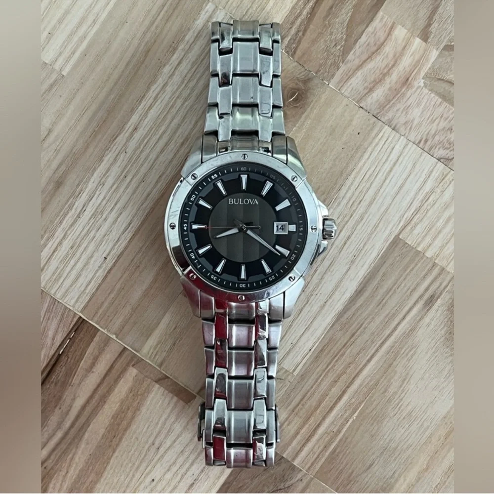 Bulova Vintage Men's Watch Black Dial Stainless Bracelet Date Window New Battery